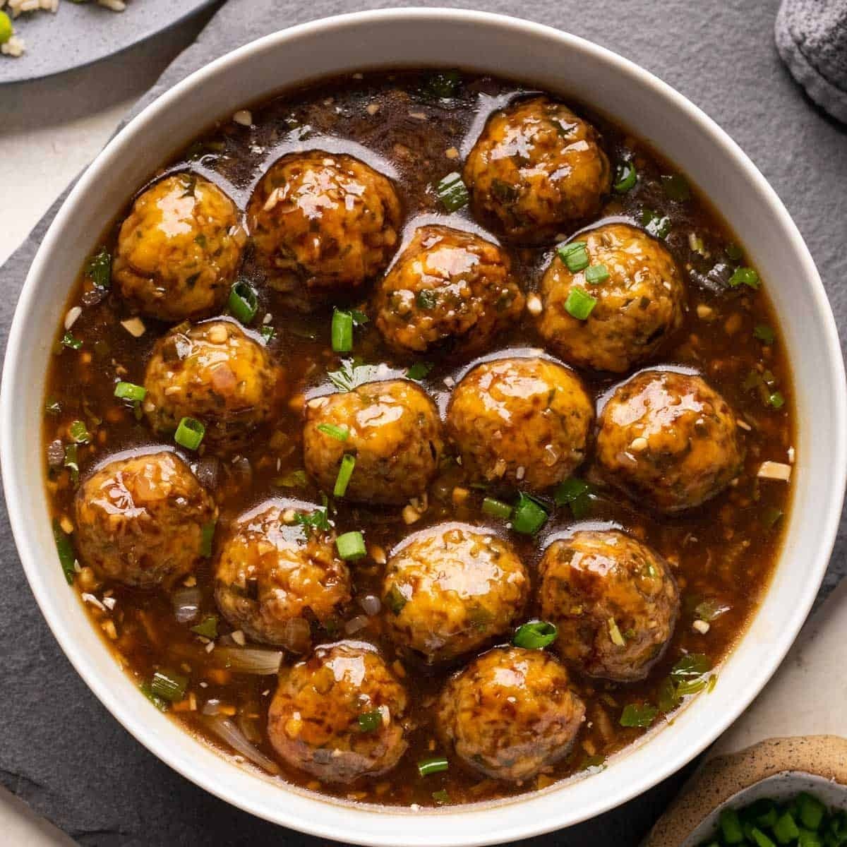 Vegetable Manchurian*.
