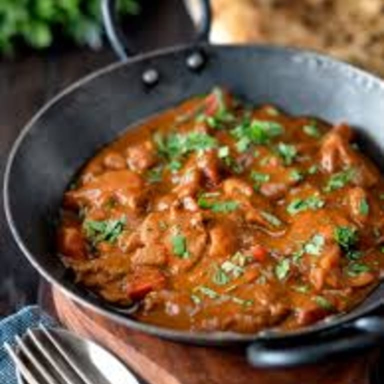 How a Balti Is Different From Other Curries