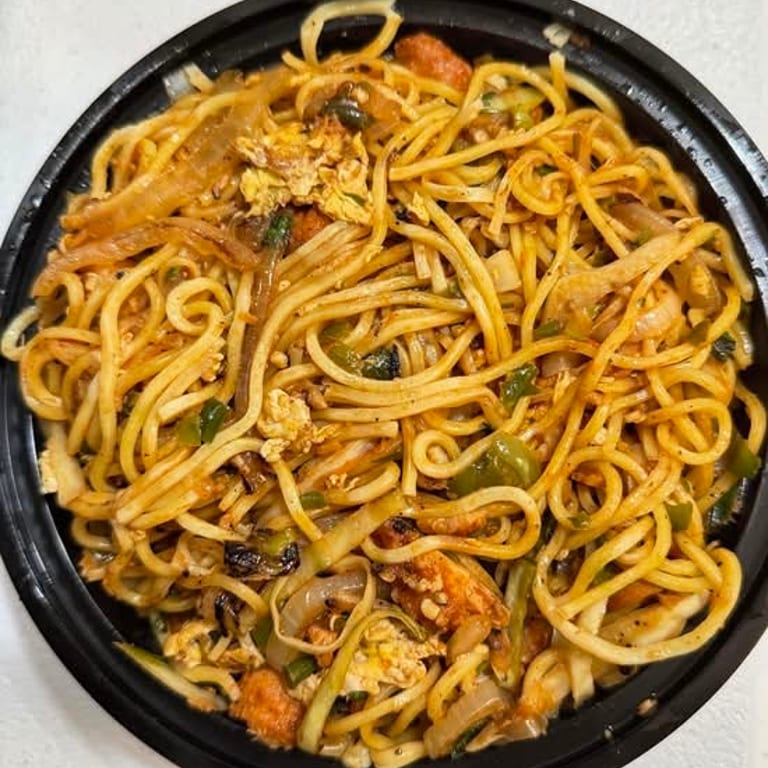 Delicious Hakka Noodles